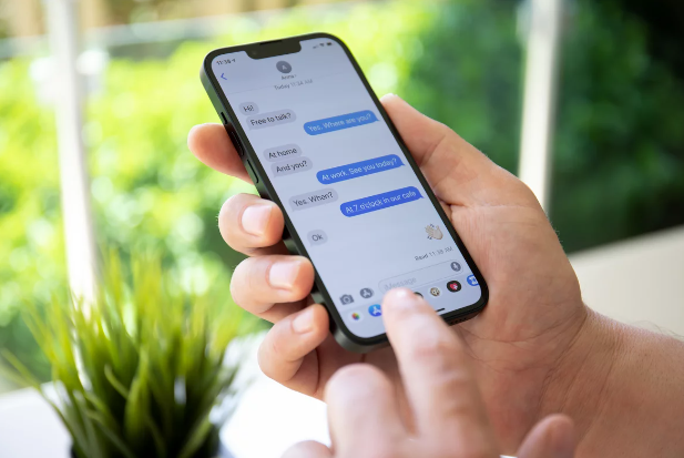 D'iPhone à Android : comment les discussions de groupe par SMS vont vraiment s'améliorer